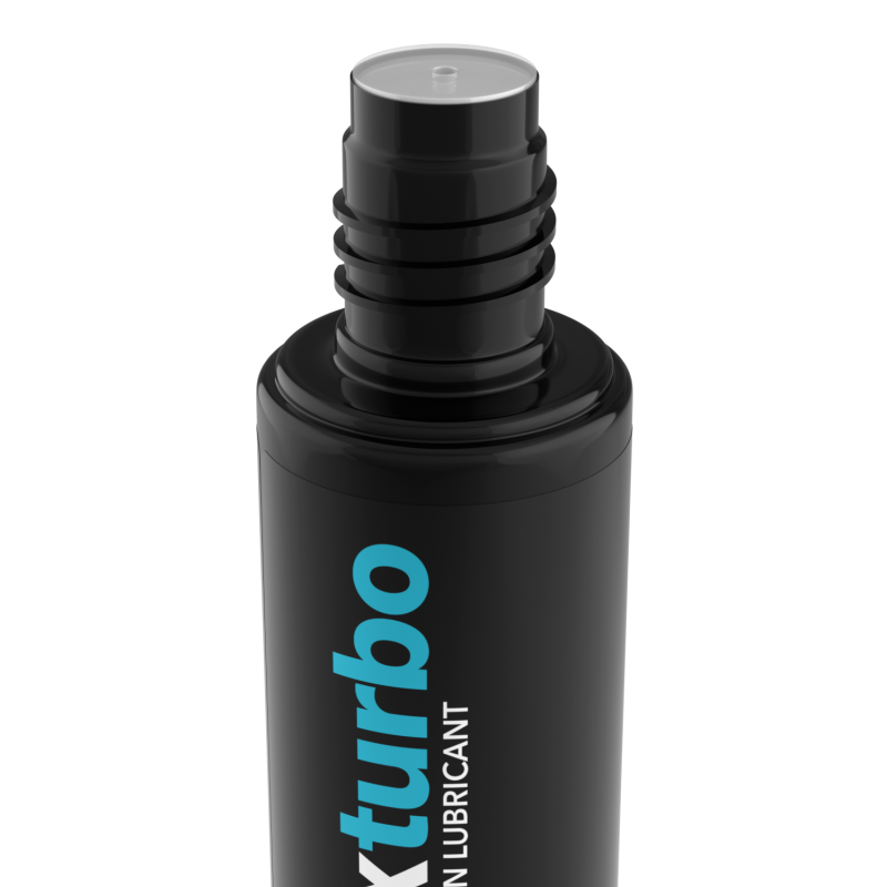 Max Turbo è il tuo nuovo alleato per sessioni solitarie da standing ovation: zero irritazioni, massima scorrevolezza. Un lubrificante a lunga durata e a base acquosa creato per accompagnare le tue fantasie fino al gran finale.