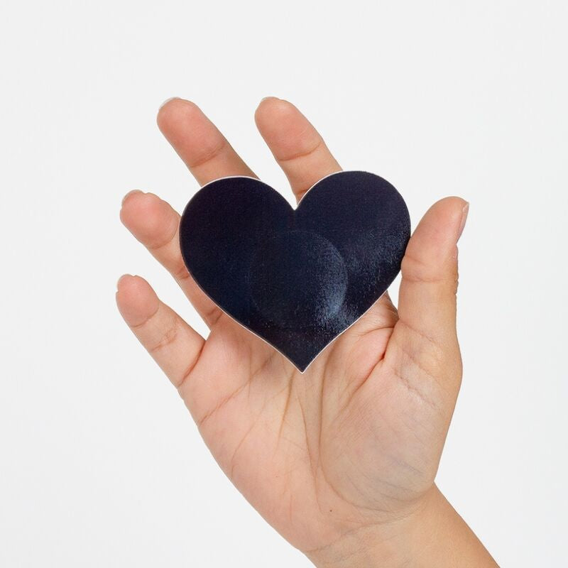 WOW BOOBS! è l’accessorio perfetto, per farvi sentire irresistibili e sensuali. Minimal, sfacciato e pronto a catturare l’attenzione là dove serve. Indossali sotto i vestiti se sei stanca del reggiseno, sotto top trasparenti o scollati, oppure indossali senza niente, perché no? #freethenipples