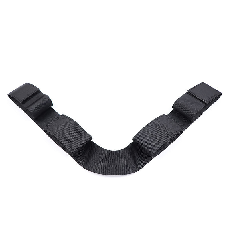 Cinghie Bondage Polsi e Caviglie: lega i polsi e le caviglie della tua preda, costringendola alla resa. Queste cinghie Bondage sono perfette per chi ama prendere il controllo (o cederlo). Lasciati costringere a posizioni di completa vulnerabilità e abbandonati ad un piacere intenso… che ti farà perdere la testa. 