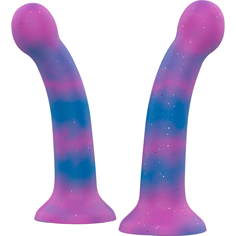 Fate spazio a Fantasy, il dildo che ti farà perdere la testa. Altro che solito giocattolo: con una texture scolpita da mani aliene e una curvatura strategica pronta a colpire dritto al punto (G).