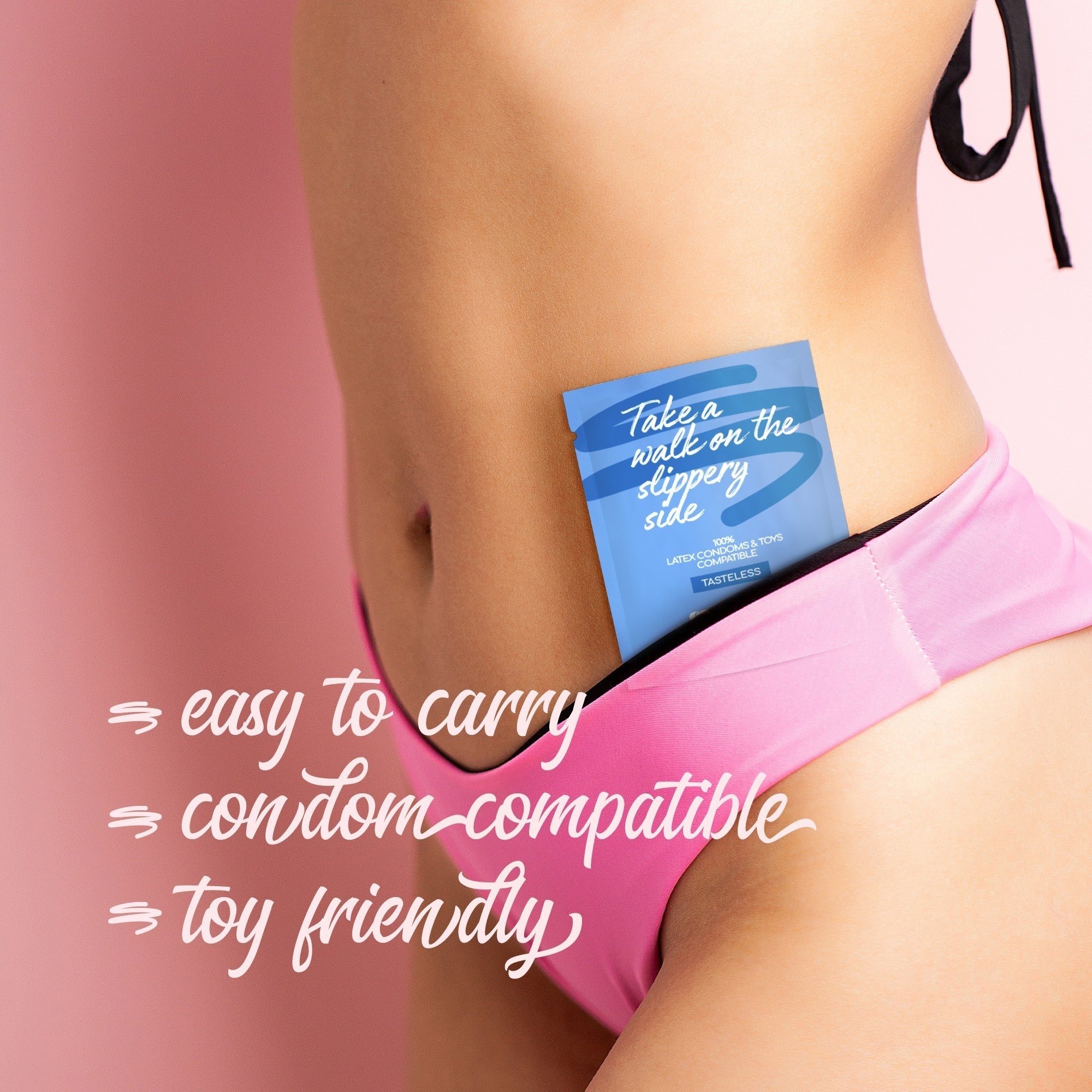 Bustina di lubrificante inclusa nella confezione del dildo doppio 'Two Is megl che One'