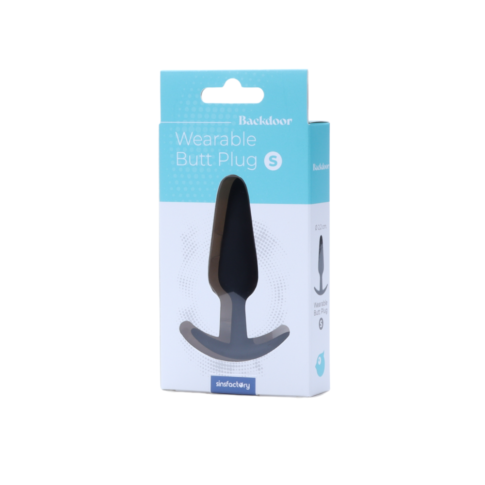 Il Plug Small BlackDoor è il partner perfetto per chi vuole esplorare senza paura (ma con un gran sorriso). Piccolo, morbido e super easy da inserire, è il punto di partenza ideale per chi vuole scoprire il lato B del piacere, da solə o in coppia.