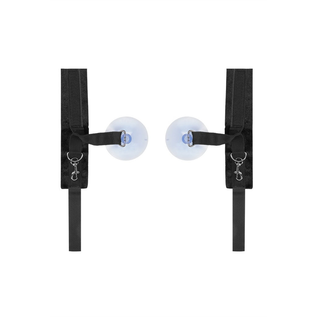 Con questi polsini a ventosa, basta una superficie liscia... e la fantasia fa il resto. Attaccali al muro della doccia, al pavimento, al comodino o dove la creatività ti porta.