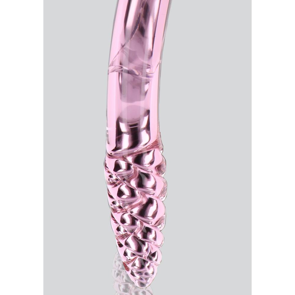 Scettro è un dildo in cristallo a doppia estremità, pensato per chi non si accontenta di una sola dimensione del piacere. Da un lato una punta realistica e sinuosa, pronta a regalarti piaceri profondi. Dall’altro? Una punta con texture a spirale, perfetta per massaggi più intensi e...“d'effetto”.