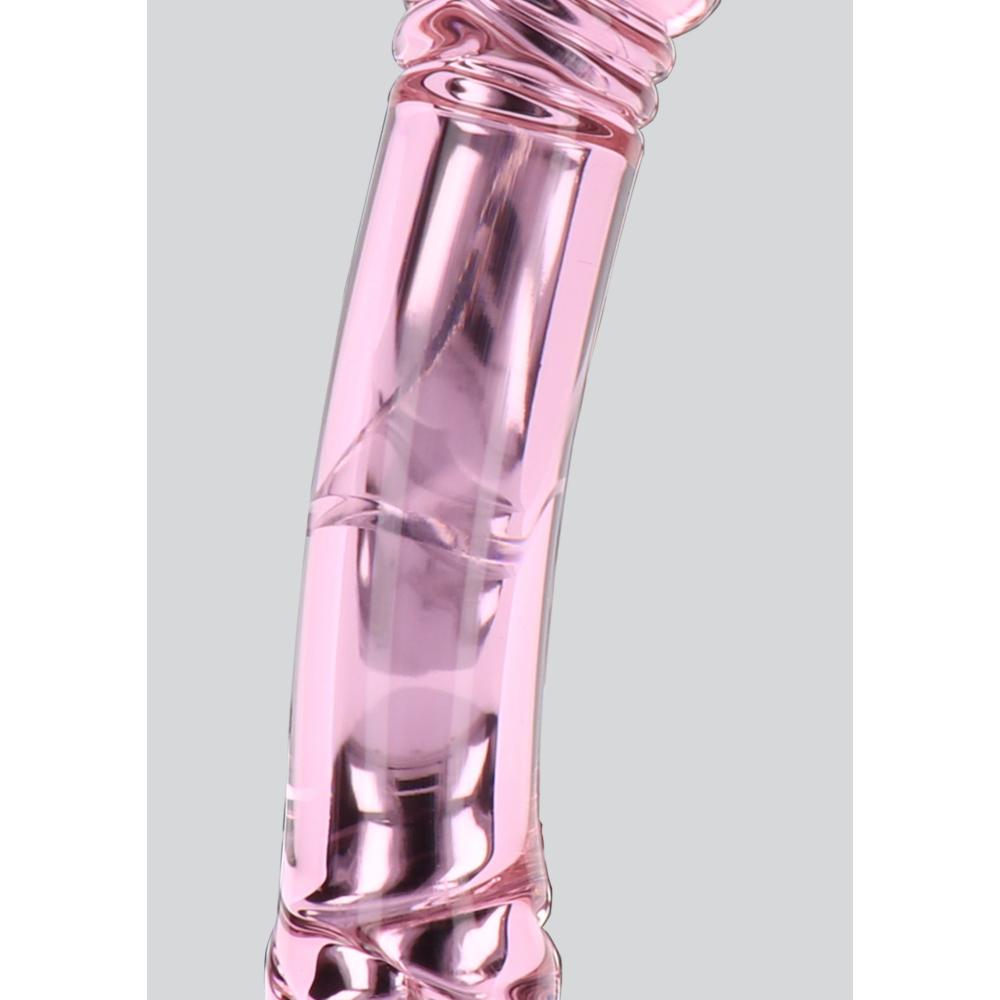 Scettro è un dildo in cristallo a doppia estremità, pensato per chi non si accontenta di una sola dimensione del piacere. Da un lato una punta realistica e sinuosa, pronta a regalarti piaceri profondi. Dall’altro? Una punta con texture a spirale, perfetta per massaggi più intensi e...“d'effetto”.