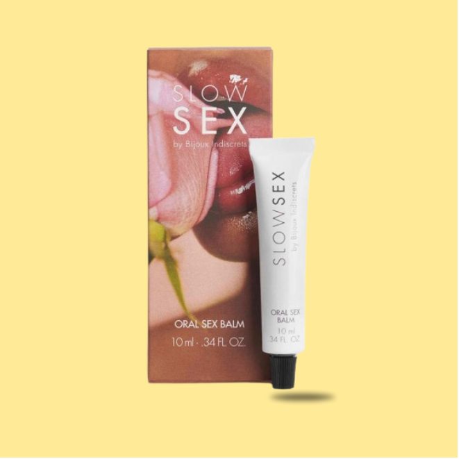 Il Balsamo Labbra Freddo Slow Sex è il segreto meglio custodito per un sesso orale che non si dimentica. Morbido, fresco, irresistibile:  questo piccolo alleato da 10 ml regala alle tue labbra un effetto ghiacciato che intensifica ogni tocco, ogni bacio, ogni movimento. 