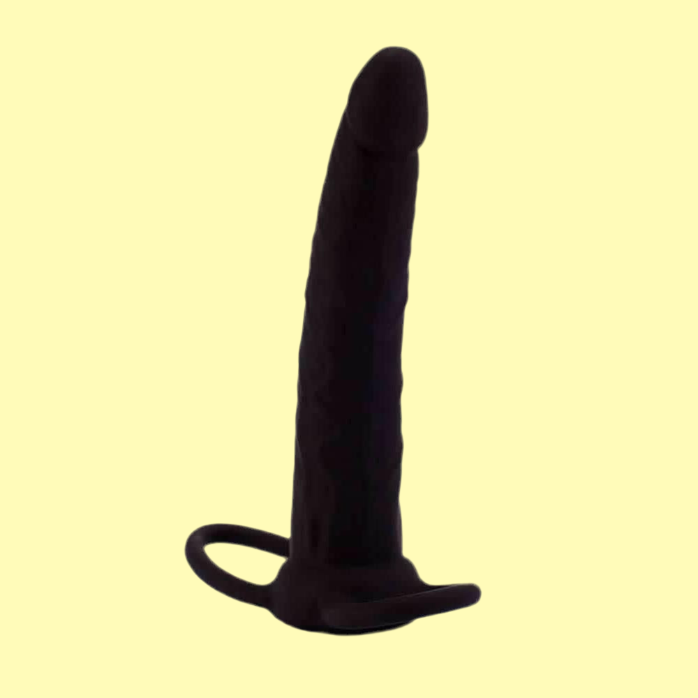 SexToy Dildo con anello fallico integrato per doppie penetrazioni. 