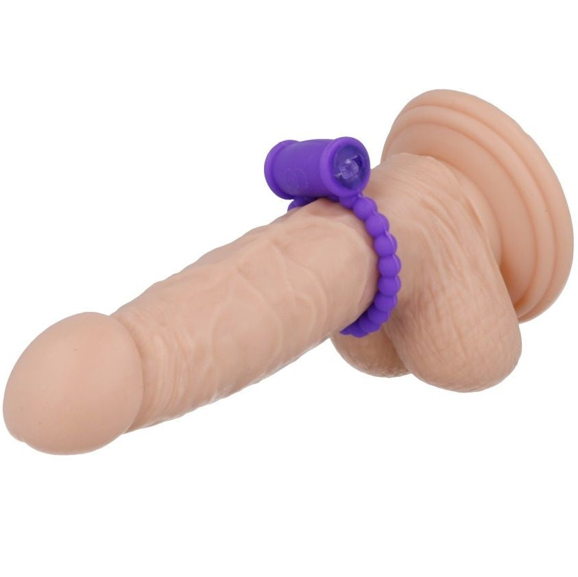 anello per il pene con stimolatore bullet per il clitoride. Perfetto per avventura intime in coppia.