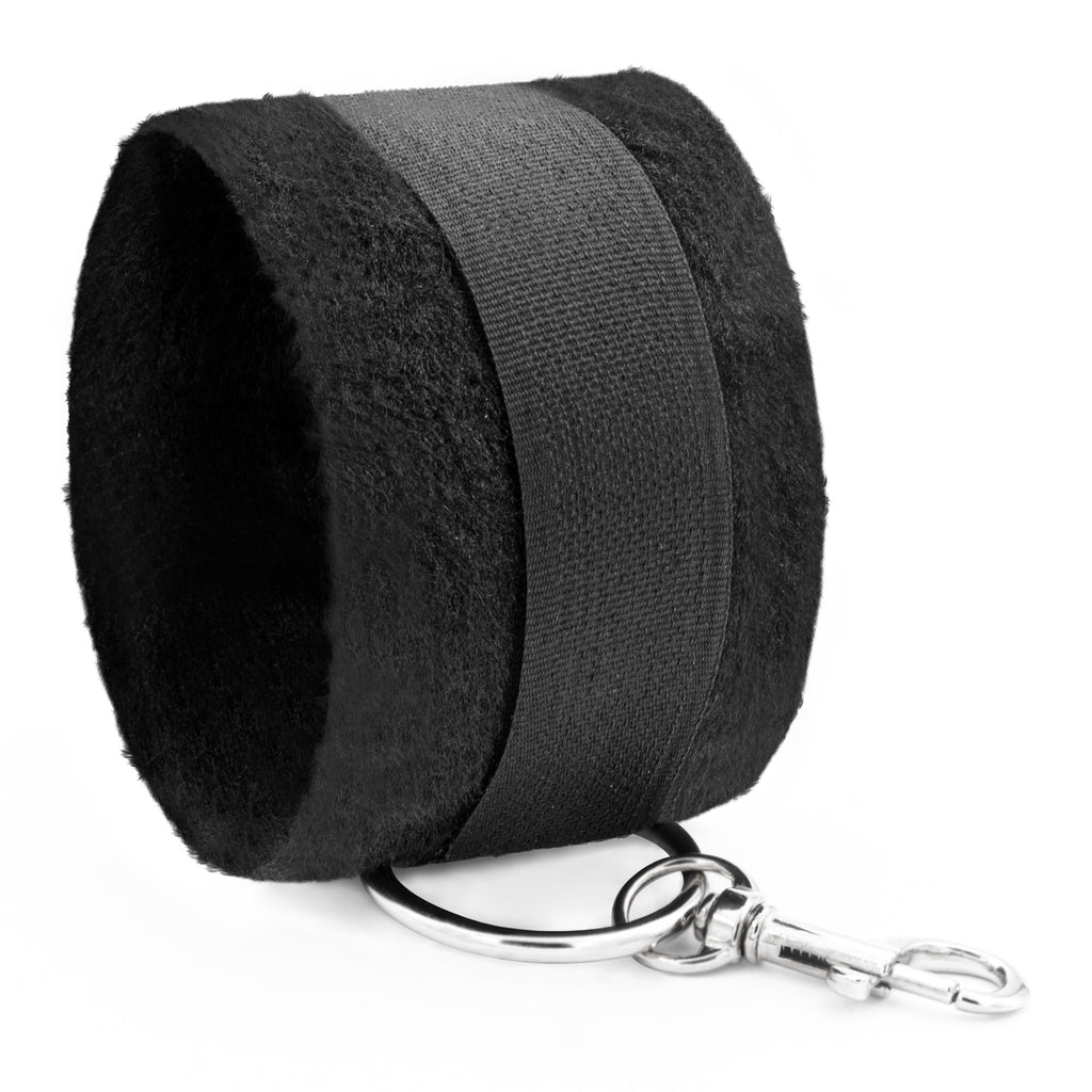 Polsiere morbide con catena per l'aggancio di altri gadget. Materiale morbido in peluche, regolabili con apertura a strap in velcro.