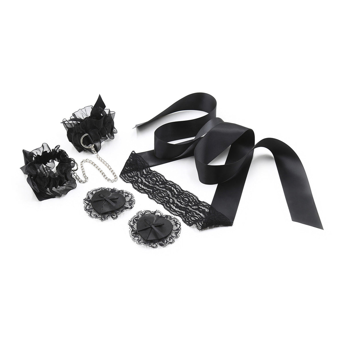 Bondage Kit 'Anastasia' - kit di accessori sexy: polsiere elastichee in raso, benda per gli occhi in pizzo e copricapezzoli riutilizzabili con decorazioni in pizzo. 