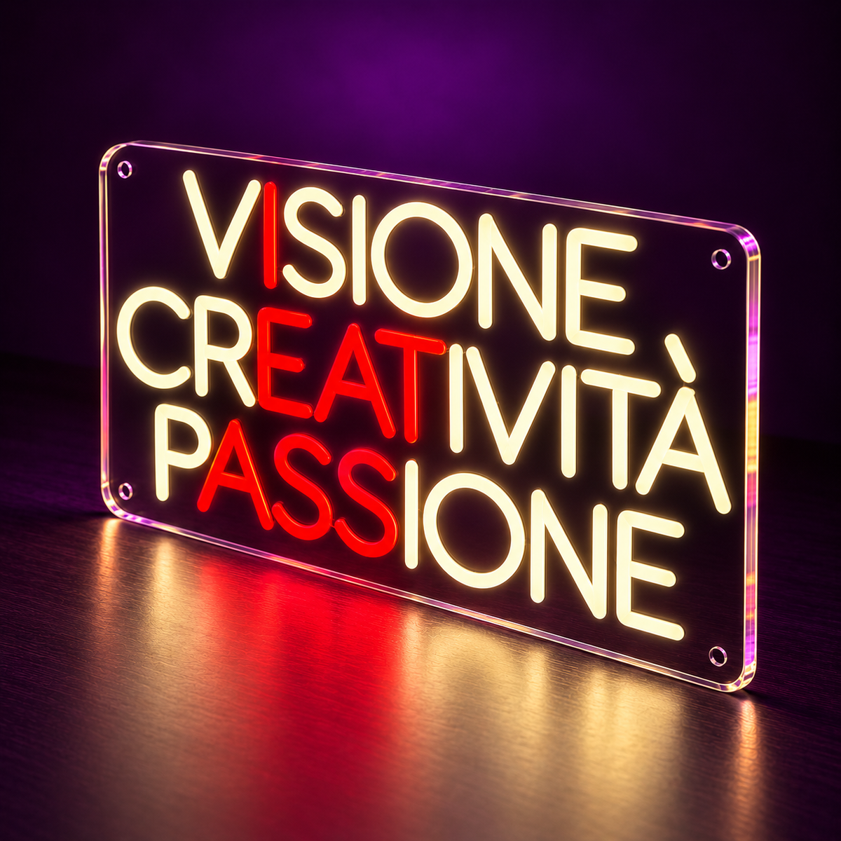 Luce LED VISIONE CREATIVITÀ PASSIONE vista di tre quarti da destra