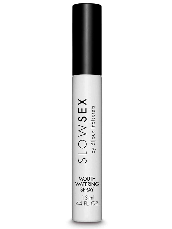 Gioco di Lingua non è solo uno spray, è un invito a goderla meglio: stimola la salivazione all’istante, rendendo ogni movimento della bocca ancora più scivoloso, fluido e dannatamente sexy.