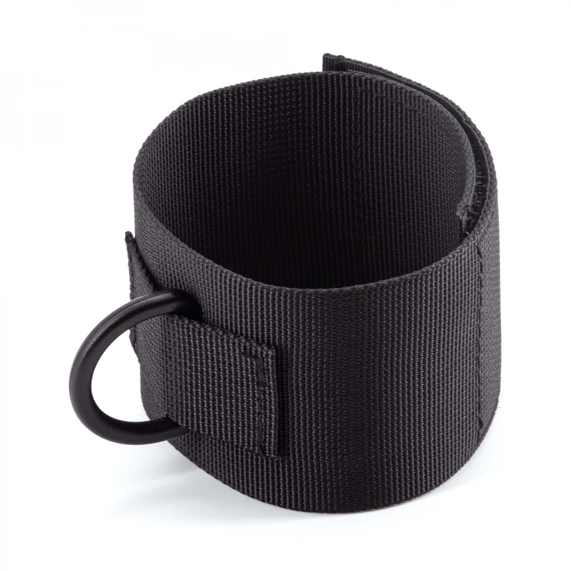 Cinghie costrittive bondage per il letto, si posizionano sotto il materasso e sono regolabili, si adattano ad ogni tipo di letto sia singolo che matrimoniale.