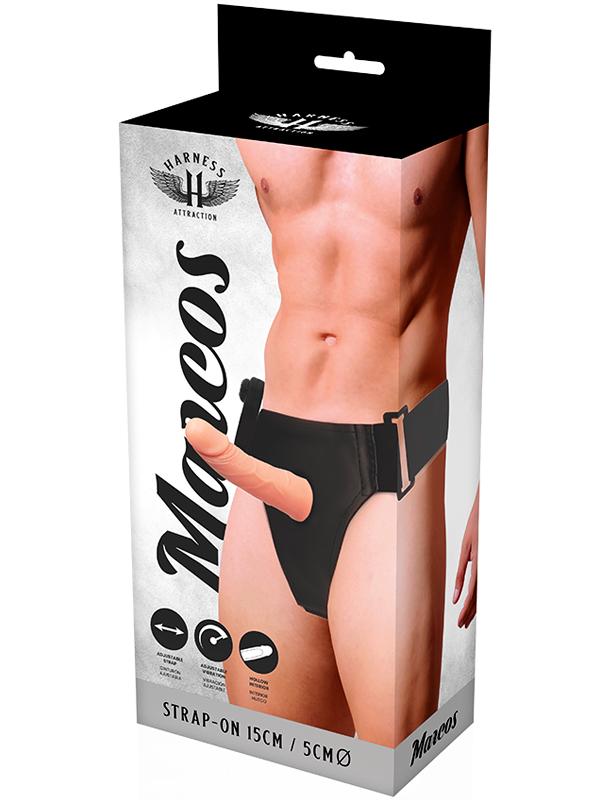 Chi ha detto che le dimensioni non contano, non aveva ancora provato questo strap-on: 15 cm di piacere, un motore vibrante super potente e un telecomando per avere sempre in mano il controllo.