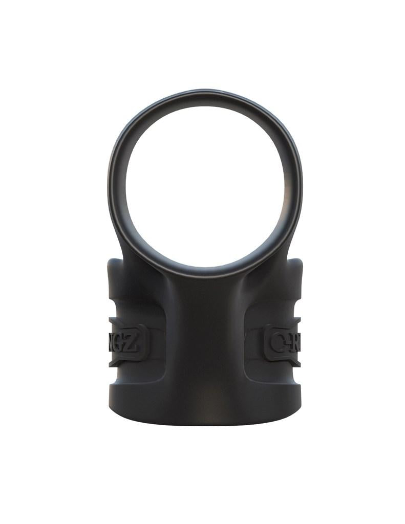 Più grande, più duro e che duri più a lungo? Beh, l’anello fallico Mr. Big è esattamente ciò che ti serve! Questo tipo di toy agisce allontanando i testicoli dalla base del pene, impendendo loro di ritrarsi, ritardando l'eiaculazione e prolungando il divertimento. 