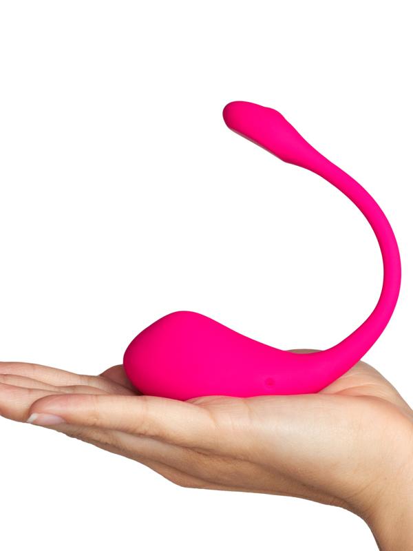 Lovense Lush 2 è l'ovetto vibrante telecomandato progettato per farvi esplorare il piacere... insieme, ovunque vi troviate. Dimenticate le discussioni su chi ha il telecomando: con Lovense Lush 2, il divertimento è nelle mani (e negli smartphone!) di entrambi! 