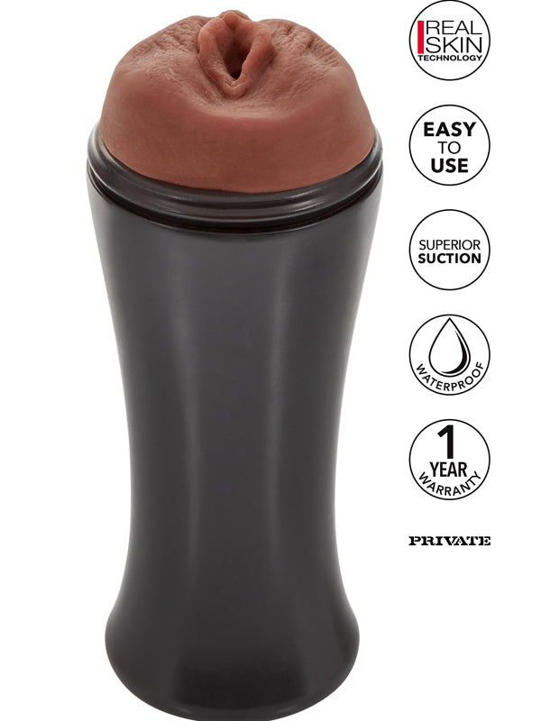 Sexysista è il masturbatore realistico pensato per chi non si accontenta delle mezze misure. Con la sua forma fedele, il colore naturale e la texture ultra realistica, sembra così vera che ti farà dimenticare tutto il resto… tranne il piacere.  