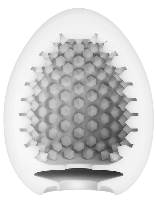 I Masturbatori Egg sono piccoli, discreti e super divertenti da usare. Ogni ovetto contiene una struttura interna diversa: onde, rilievi, spirali e altri pattern stimolanti.